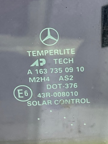 MERCEDES A1637350110 Стекло двери задней левой в наличии Киев