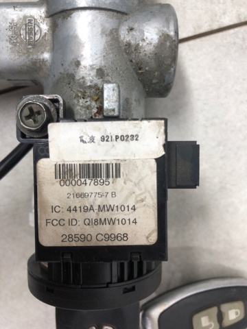 A1637350110 MERCEDES Стекло двери задней левой купить в Черкассы