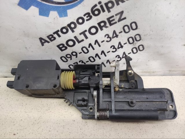 Ручка крышки багажника (двери 3/5-й задней) наружная A1637400293 MERCEDES
