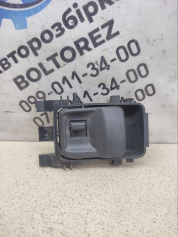 Ручка закрытия крышки багажника внутреняя A1637600061 MERCEDES
