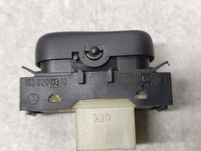 MERCEDES A1638200310 Кнопочный блок управления стеклоподъемником центральной консоли в наличии Каменское