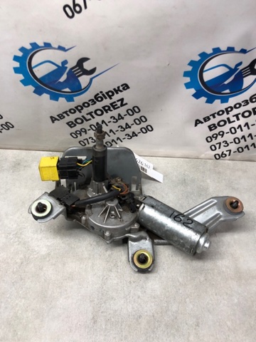 Стеклоочиститель двери задка A1638200542 MERCEDES