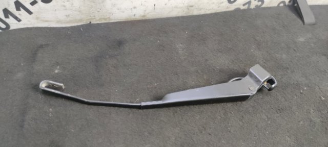 Поводок дворника заднего стекла A1638201944 MERCEDES