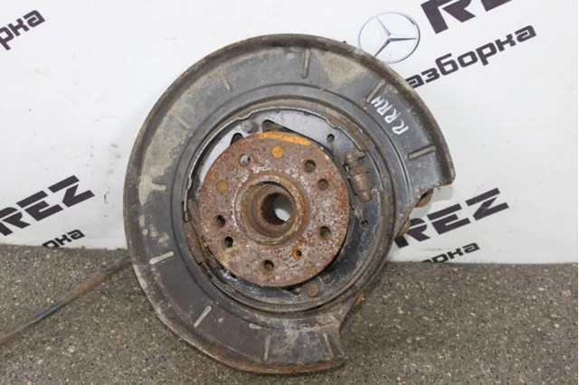 MERCEDES A1643501408 Цапфа (поворотный кулак) задний правый в наличии Каменское