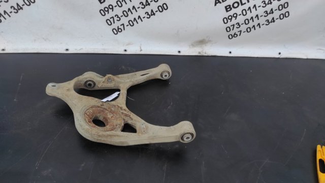 MERCEDES A1643502006 Рычаг задней подвески нижний правый в наличии Черновцы