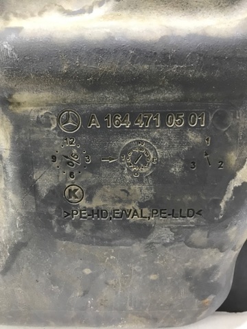 MERCEDES A1644701601 Бензобак в наличии Киев
