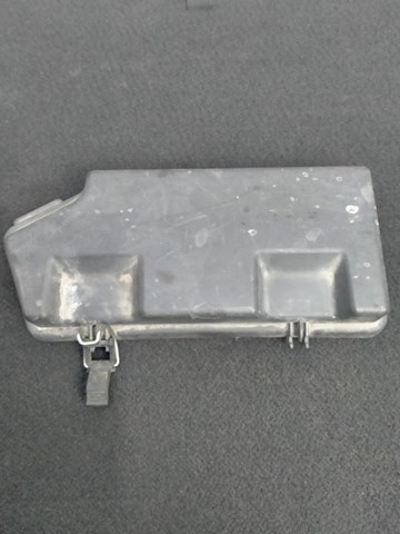 Крышка блока предохранителей A1645400782 MERCEDES