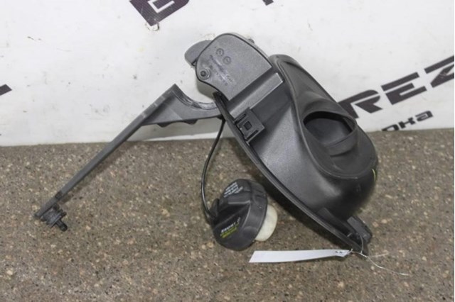 A1646300867 MERCEDES Горловина топливного бака купить в Ровно