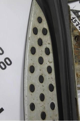 1646901475 MERCEDES Подножка правая купить в Хмельницкий