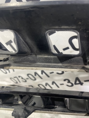 A1648801185 MERCEDES Решетка радиатора купить в Тернополь