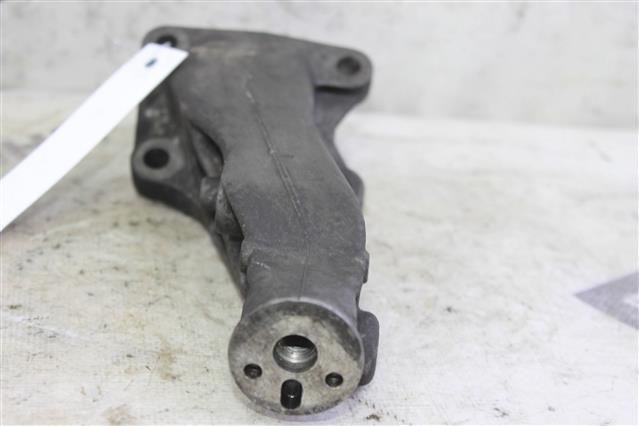 A1662230404 Кронштейн подушки (опоры) двигателя правой купить Каменское