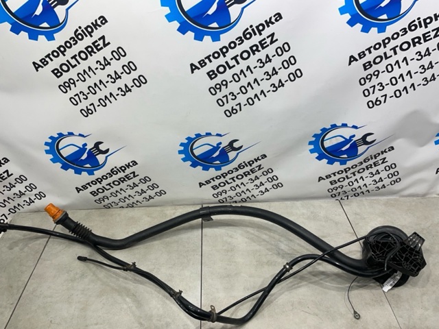 A1664700520 Заливная горловина топливного бака купить Ровно