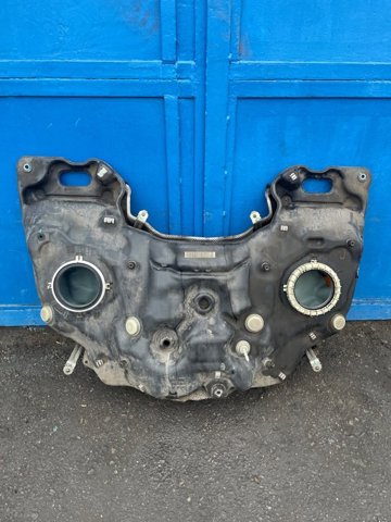 Бензобак A1664705501 MERCEDES