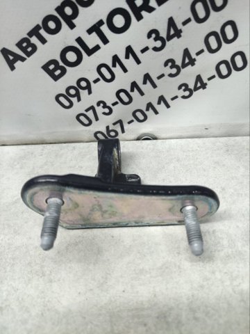 MERCEDES A1667300237 Петля двери задней правой в наличии Одесса