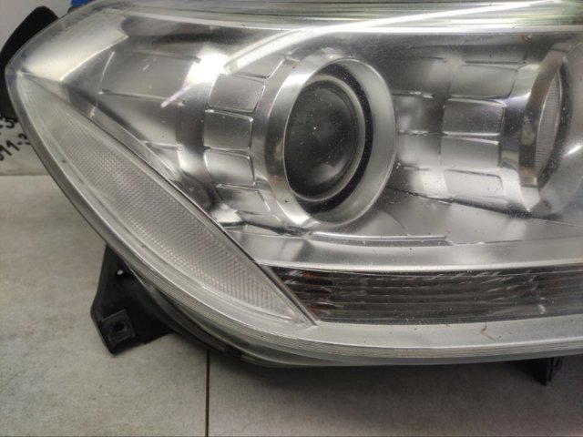 A1668200461 MERCEDES Фара правая купить в Павлоград