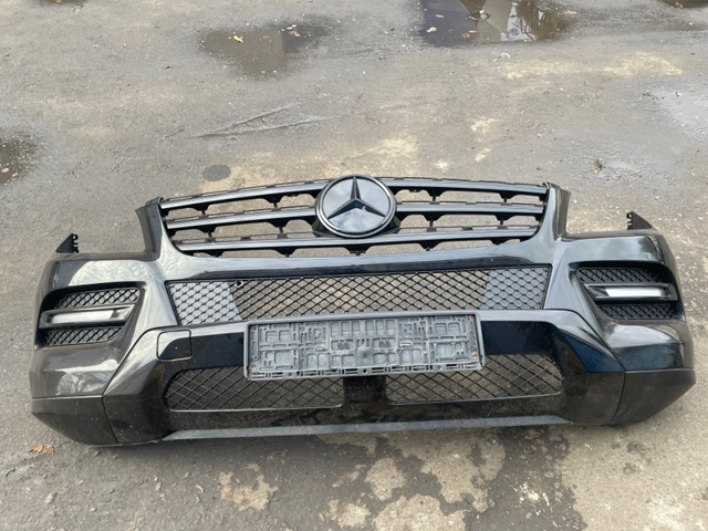 Буфер (бампер) передний A16688500259999 MERCEDES