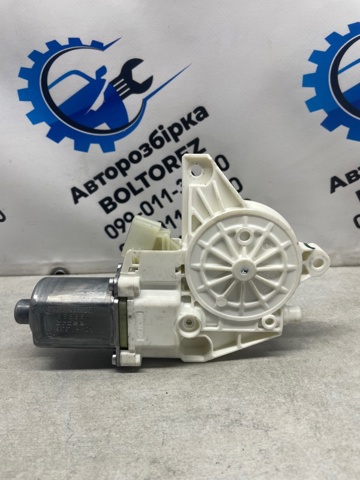 Привод электростеклоподъемника передний A1669060201 MERCEDES
