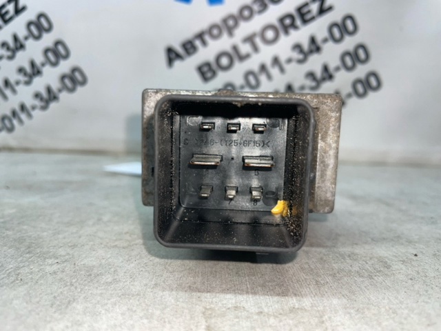 A1687302037 Петля двери задней правой купить Николаев
