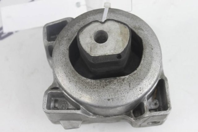 Подушка двигателя A1692400618 MERCEDES