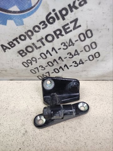 Петля задней левой двери A1697301137 MERCEDES