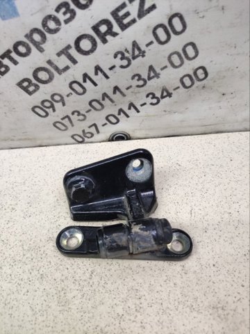 Петля задней правой двери A1697301237 MERCEDES