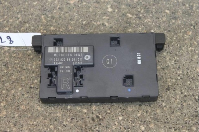 Блок комфорта передней двери A2038206426 MERCEDES