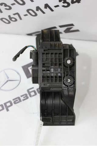A2043000204 MERCEDES Педаль газа (акселератора) купить в Черновцы