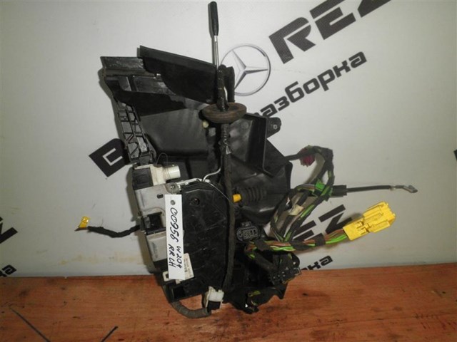 Замок двери водителя A2047202535 MERCEDES