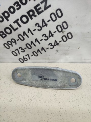 A2047220144 MERCEDES Петля двери передней левой купить в Сумы