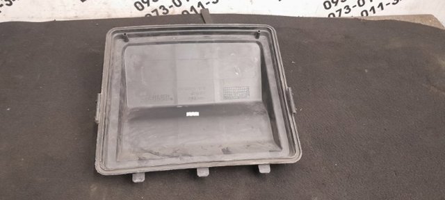 MERCEDES A2047270387 Прокладка двери передней в наличии Украина