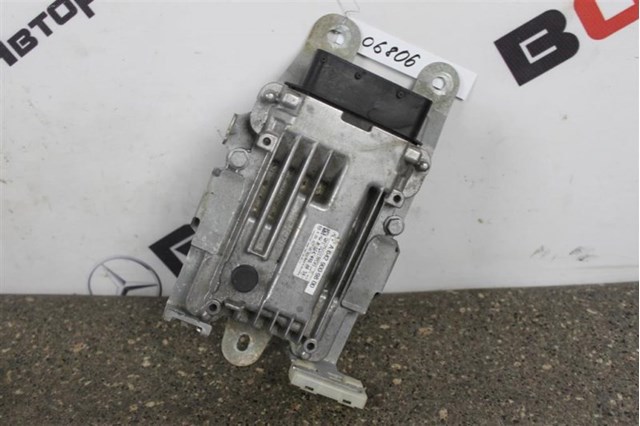 MERCEDES A2047270387 Уплотнитель двери передней (на двери) в наличии Сумы