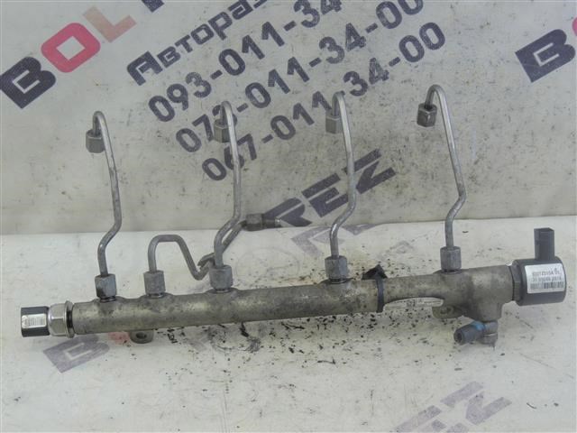 A2047301237 MERCEDES Петля двери задней левой купить в Чернигов
