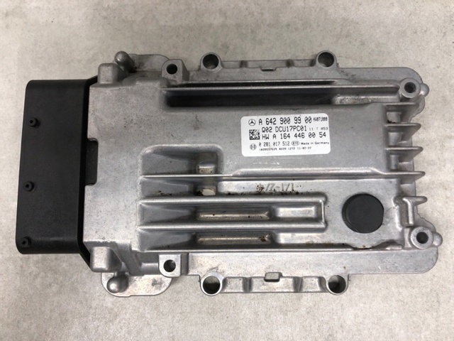 MERCEDES A20476002709197 Ручка двери правой наружная передняя/задняя в наличии Николаев