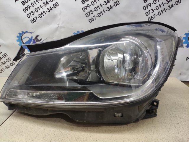 MERCEDES A2048209759 Фара левая в наличии Киев