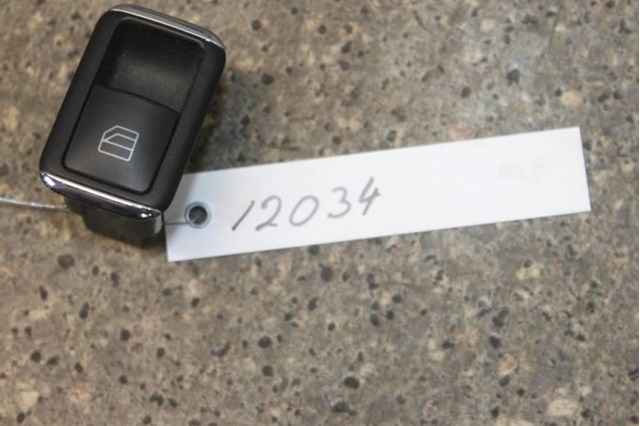 A2048707358 MERCEDES Кнопочный блок управления стеклоподъемником передний правый купить в Харьков