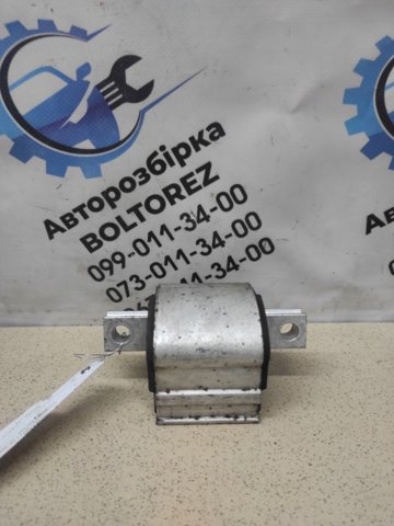 Подушка коробки A2052405300 MERCEDES