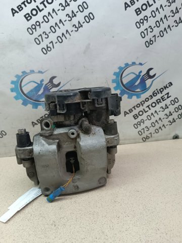 Задний правый суппорт A2054230281 MERCEDES