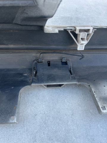MERCEDES A20569813549999 Накладка (молдинг) порога наружная левая в наличии Чернигов