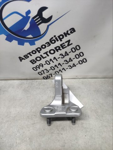 Завеса двери задней правой A2057300237 MERCEDES