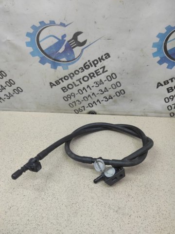 Форсунка омывателя на дворник A2058600292 MERCEDES