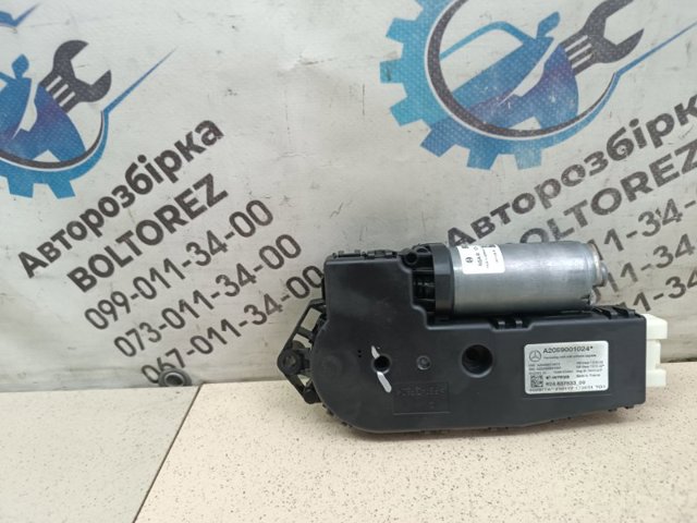 Мотор привода люка A2059001024 MERCEDES
