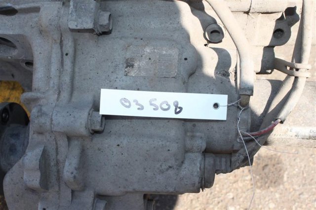 A2088800128 MERCEDES Петля капота левая купить в Чернигов