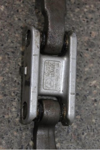 2104620748 MERCEDES купить в Харьков