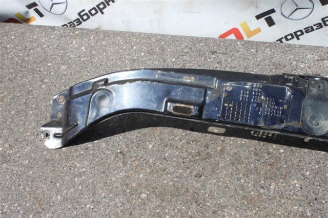 A2106202572 MERCEDES Верхняя рамка радиатора купить в Черкассы