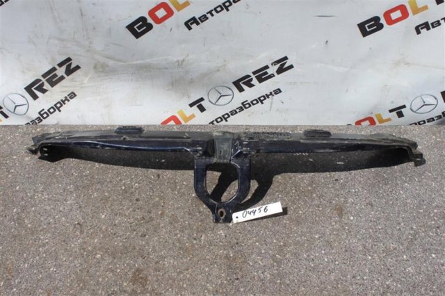 Суппорт радиатора верхний A2106202572 MERCEDES