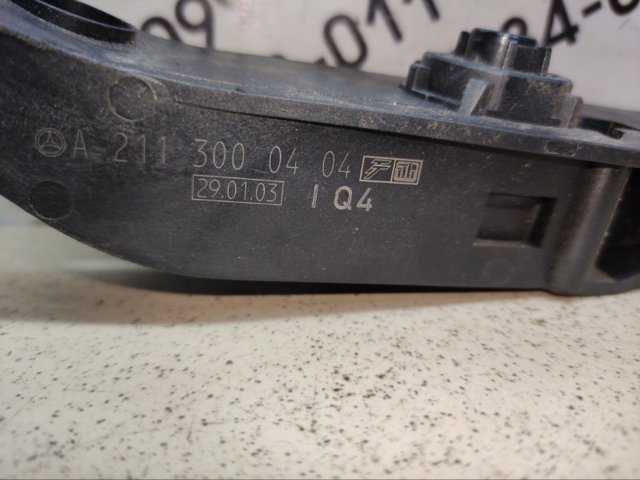 A2113000404 MERCEDES Педаль газа купить в Николаев