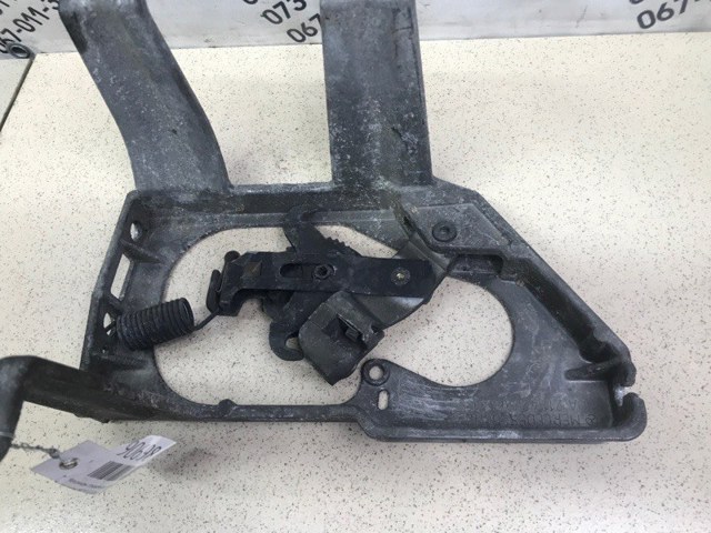 MERCEDES A2114200638 в наличии Ужгород