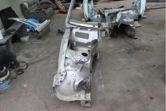 MERCEDES A2116202061 Лонжерон правый в наличии Сумы