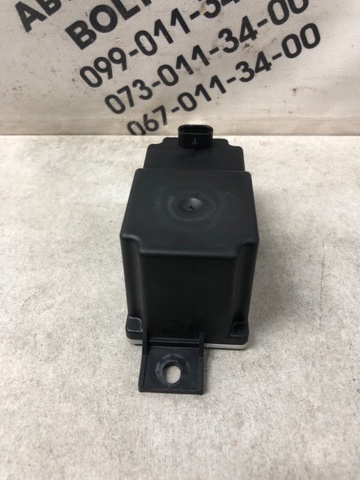 MERCEDES A2117200437 Петля двери передней правой в наличии Тернополь