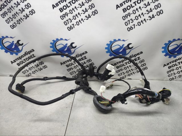 MERCEDES A2117201537 Петля двери передней левой в наличии Павлоград